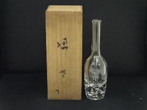 カガミクリスタル　各務鑛三造　「湧」クリスタル花瓶（共箱）